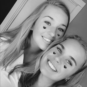 Meet your Posher, Lydia